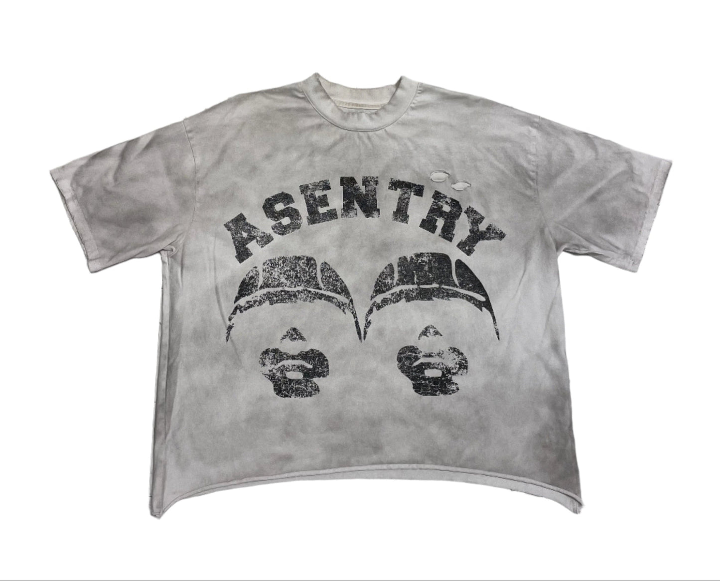 WAR TEE