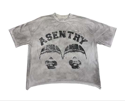 WAR TEE